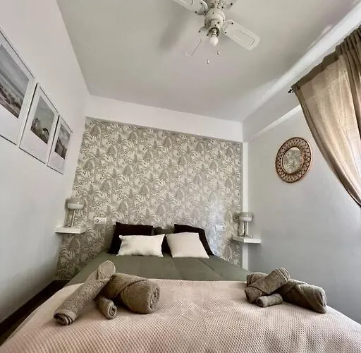 En El Fuerte Centro Al Lado De La Playa