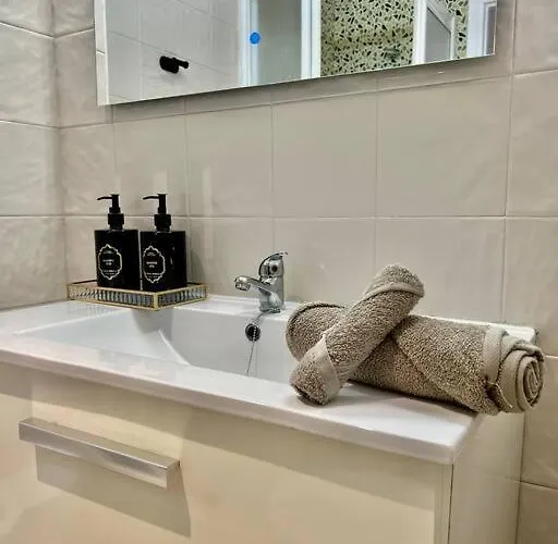 En El Fuerte Centro Al Lado De La Playa Apartamento *